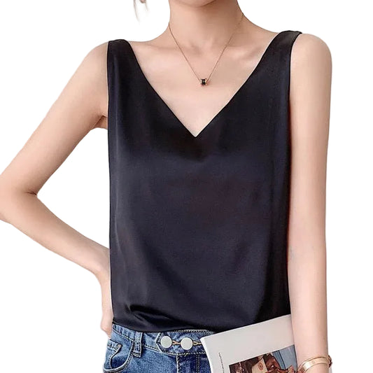 Women’s Halter Style Top with Sleeveless Fit