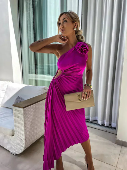 Women’s Maxi Dress with One-Shoulder Strap and Pleated Silhouette